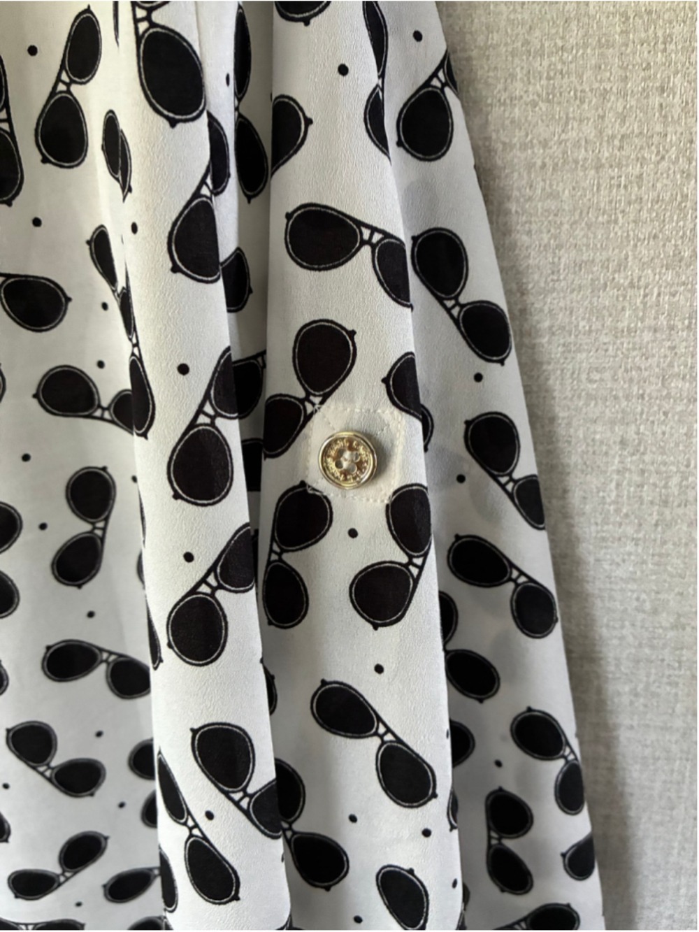 KARL LAGERFELD PARIS White Black Sunglasses Button Down Shirt Large - Picture 6 of 6